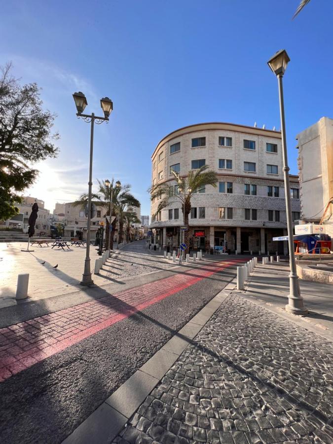 Paris Square Apartments Downtown Haifa Bagian luar foto